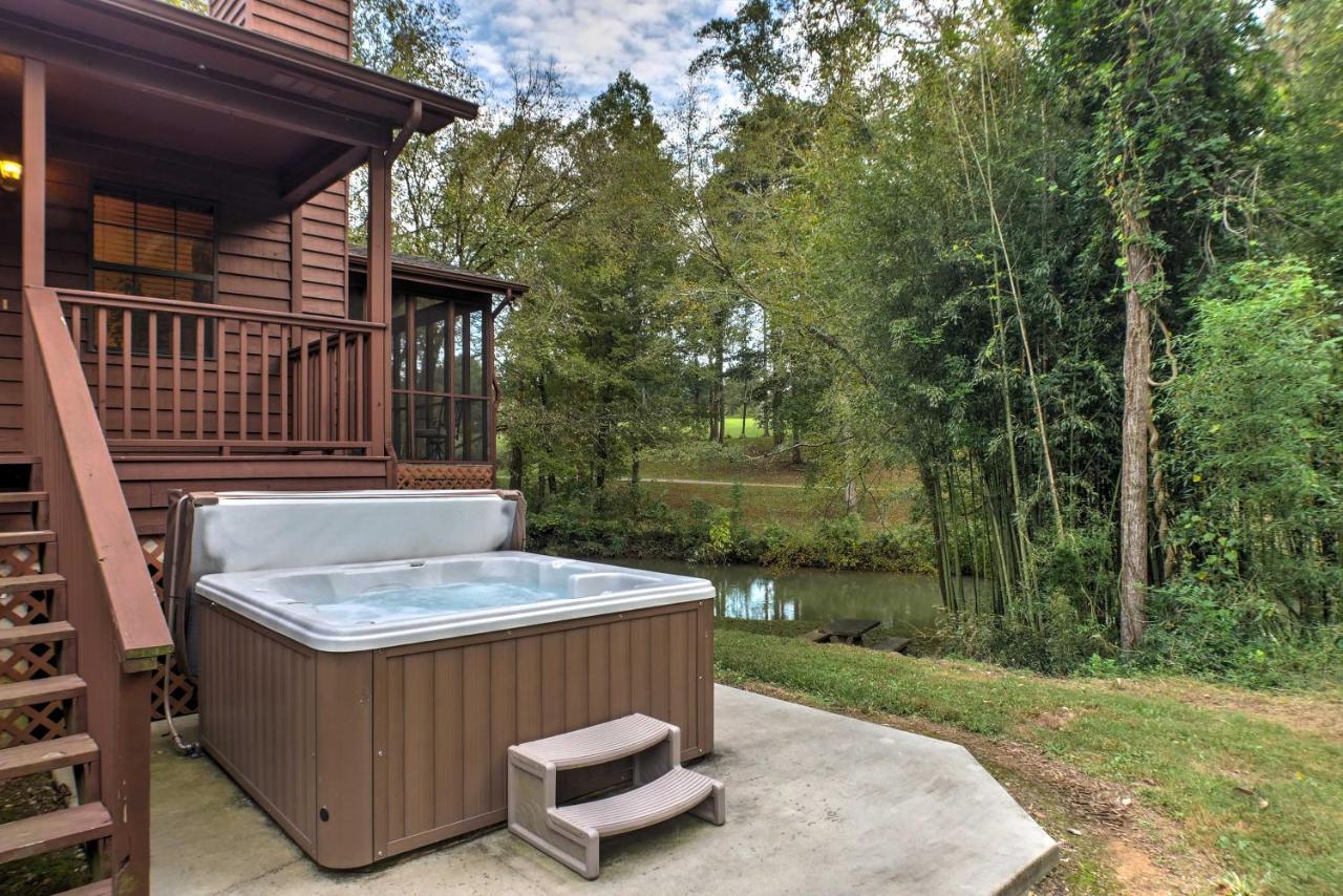 Creekfront Cabin Near Chattanooga With Hot Tub! Ooltewah Экстерьер фото
